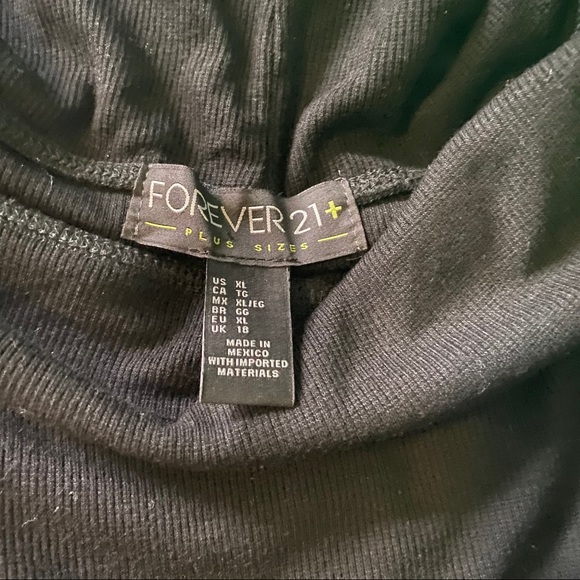 Forever 21 off the shoulder shirt - Picture 3 of 3